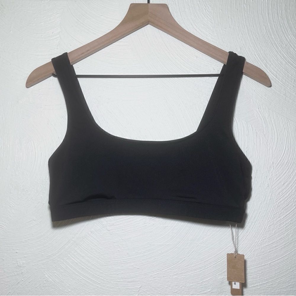 SKIMS Signature Swim Tank Bikini Top in Onyx